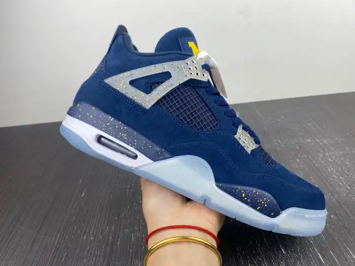 Cheap Husky Air Jordan 4 Retro Michigan (PE) AJ4-1036660 0126