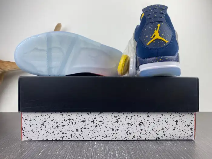 Cheap Husky Air Jordan 4 Retro Michigan (PE) AJ4-1036660 0126