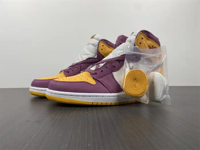 Rep Husky Air Jordan 1 High OG Brotherhood 555088-706 0126