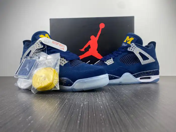 Cheap Husky Air Jordan 4 Retro Michigan (PE) AJ4-1036660 0126