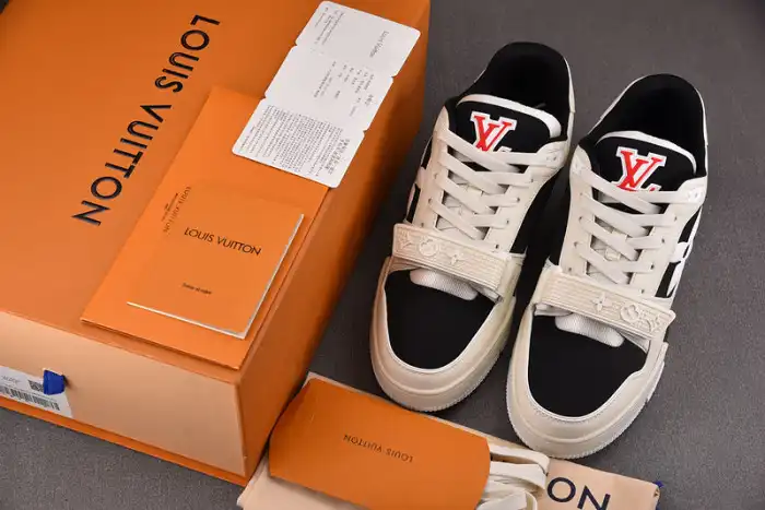 Rep Husky LV TRAINER SNEAKER 24072204 0123