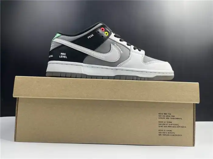 Rep Husky Nike SB Dunk Low VX1000 CV1659-001 0203