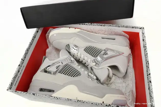 Cheap Husky WMNS Frozen Air Jordan 4 Moments AQ9129-001 0214