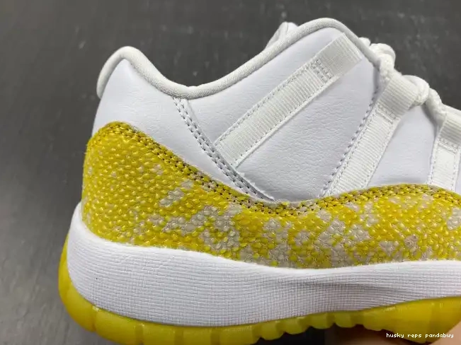 Rep Husky 11 Low Snakeskin WMNS AH7860-107 Jordan Air Yellow 0211