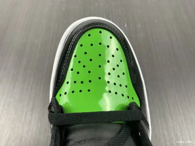 Cheap Husky Pine Jordan Green 1 High OG 555088-030 Air 0228