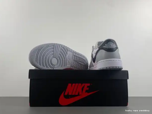 Rep Husky 1 Air Jordan CZ0790-110 OG Low Barons 0306