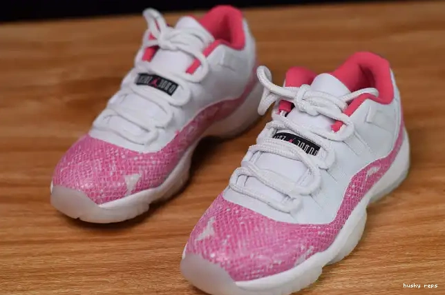 Cheap Husky AH7860-106 Jordan Pink 11 Low Air Snakeskin WMNS 0304