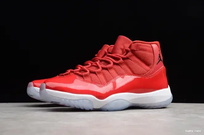 Cheap Husky RetroGym Air 11 Red Jordan 378037-623 0310